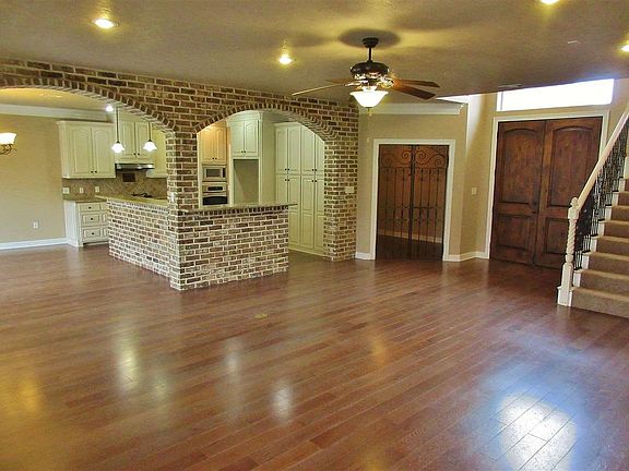 4th image of 3565 Windrose Dr