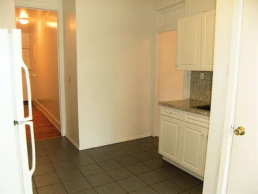 Rented by City Connections Realty | media 14