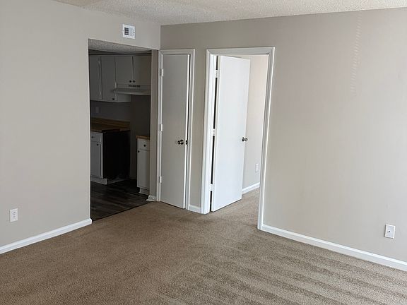 3rd image of 2005 Greens Blvd APT C408