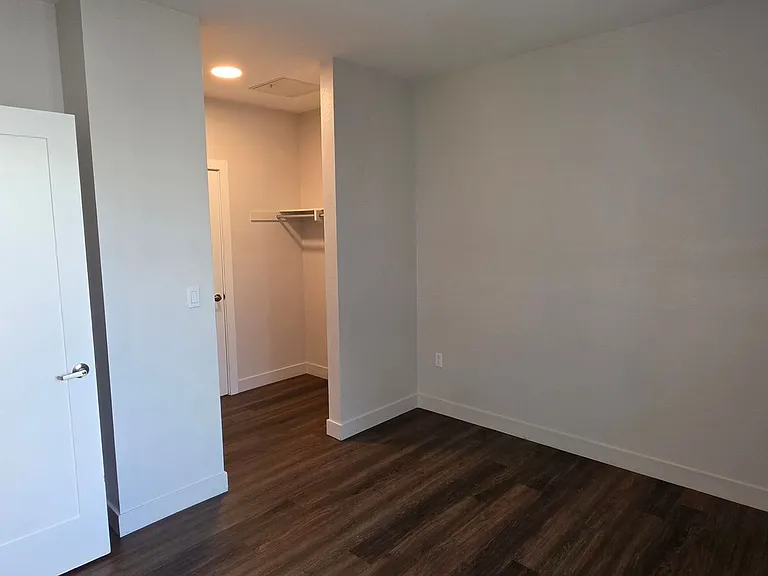 NV Lofts — Photo 27