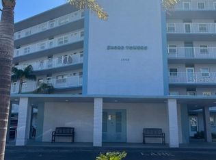 1868 Shore Dr S APT 211, South Pasadena, FL 33707