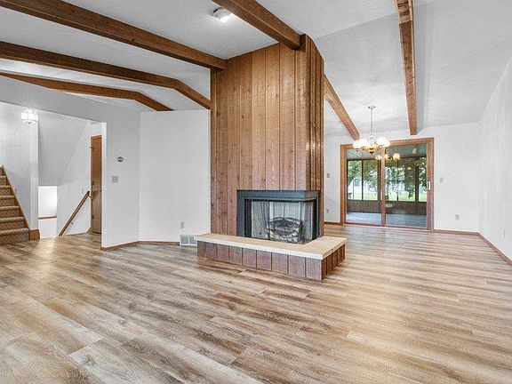 5th image of 716 Margeo Dr