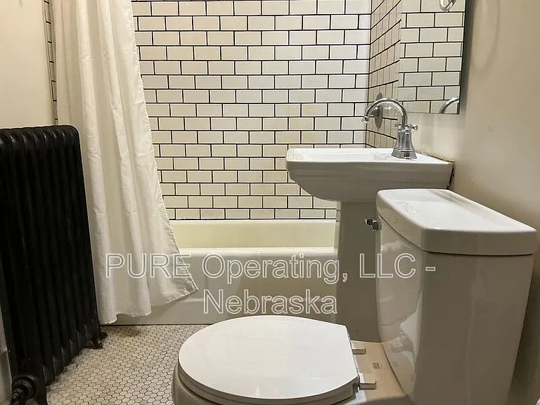 120 N 6th St — Photo 70