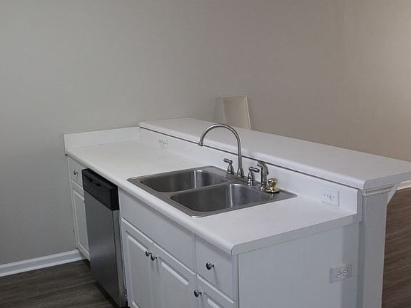 3rd image of 4270 Augustus Oak Ct
