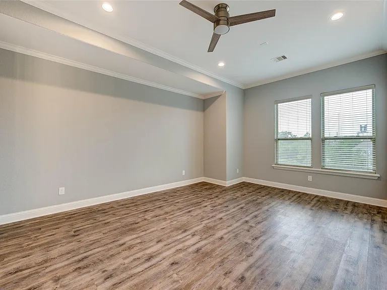 5711 Allen St — Photo 29