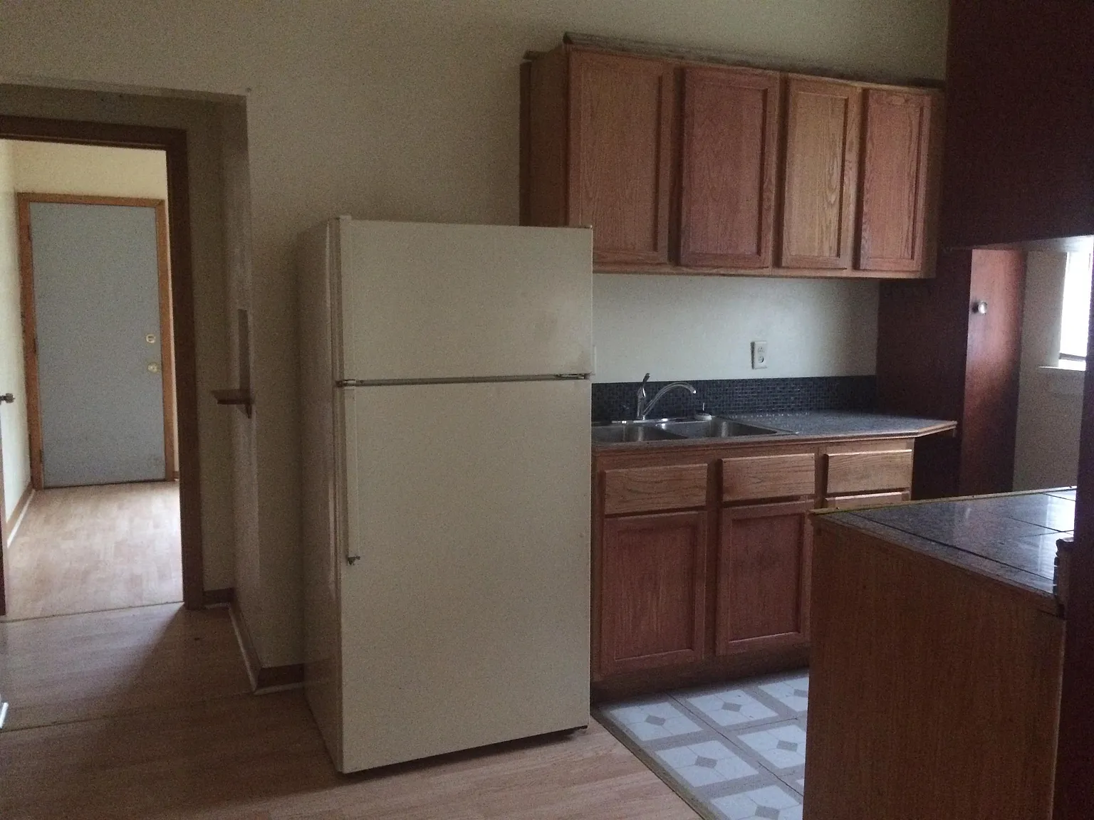 1002 W. 4th St - 4 — Photo 3