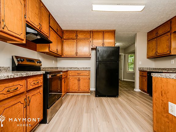 5th image of 525 Knollwood Dr