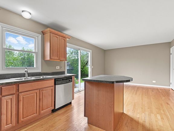 4th image of 3709 Leather Leaf Ln