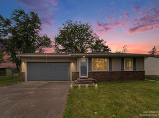 9041 Arlington Dr, Ypsilanti, MI