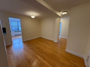 3620 Bowne St APT 6D, Flushing, NY 11354