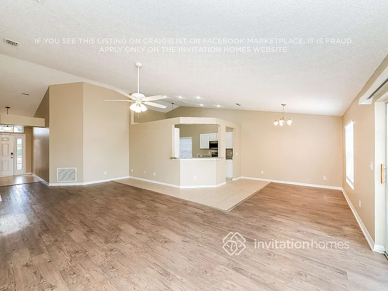 4635 Sanibel Way — Photo 4