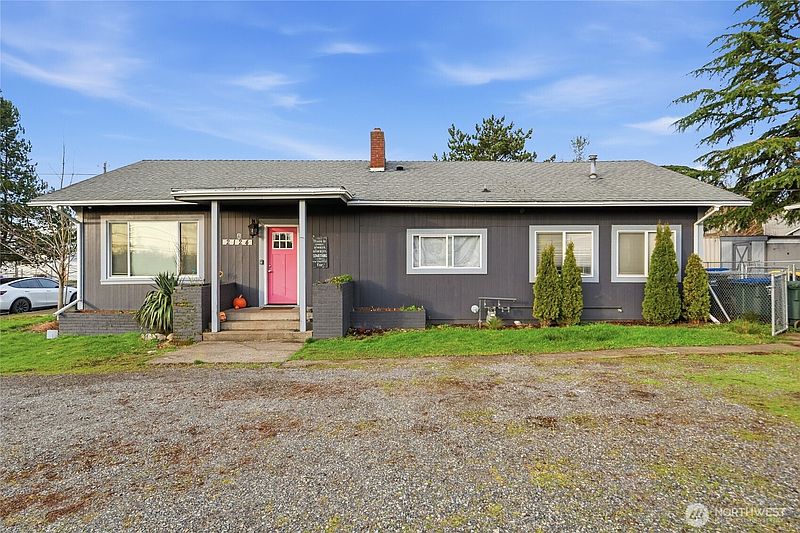 4th image of 2124 Woburn Street