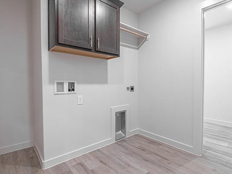2060 Acacia Ln — Photo 17
