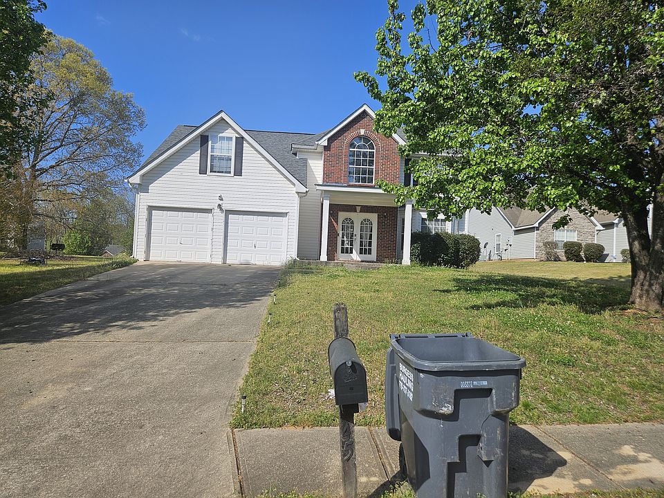 1st image of 45 Willow Oak Way