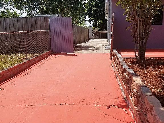 4th image of 3374 NW 181st St