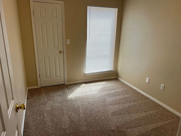1200 N Cedar Ave #312 — Photo 22
