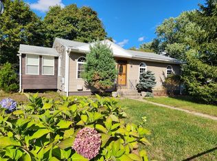 17 Lorraine Ave, Coventry, RI 02816