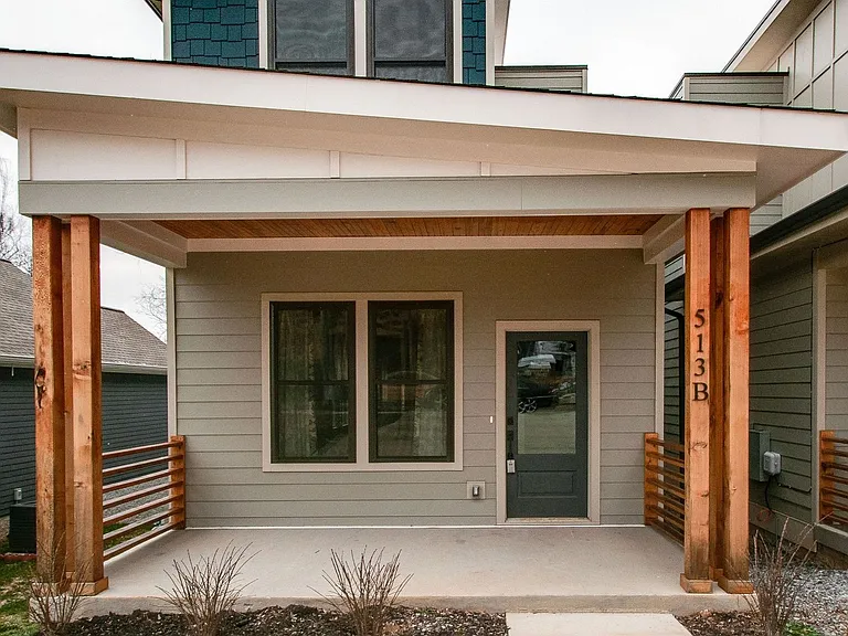 513B Weakley Ave — Photo 3