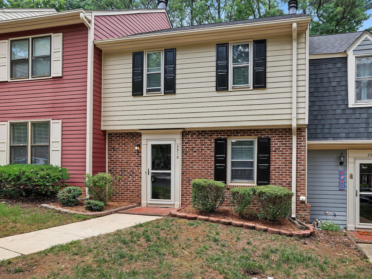 3 bed, 2.5 bath, 1344 sqft, $1,795 — Photo 3
