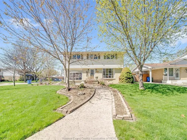391 Betty Dr, Windsor, ON N8S 3W9