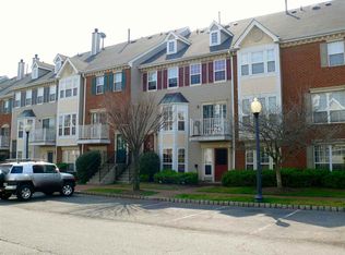 11 Walnut St #11, Jersey City, NJ 07305