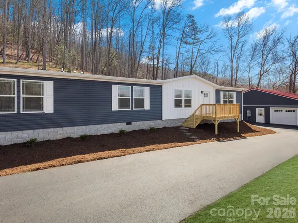 502 Hutch Mountain Rd, Fletcher, NC 28732