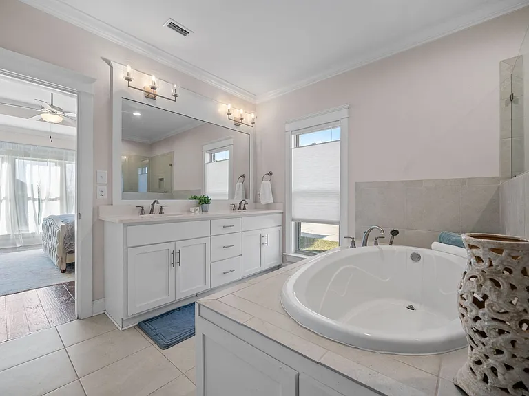271 Hemlock Dr — Photo 22