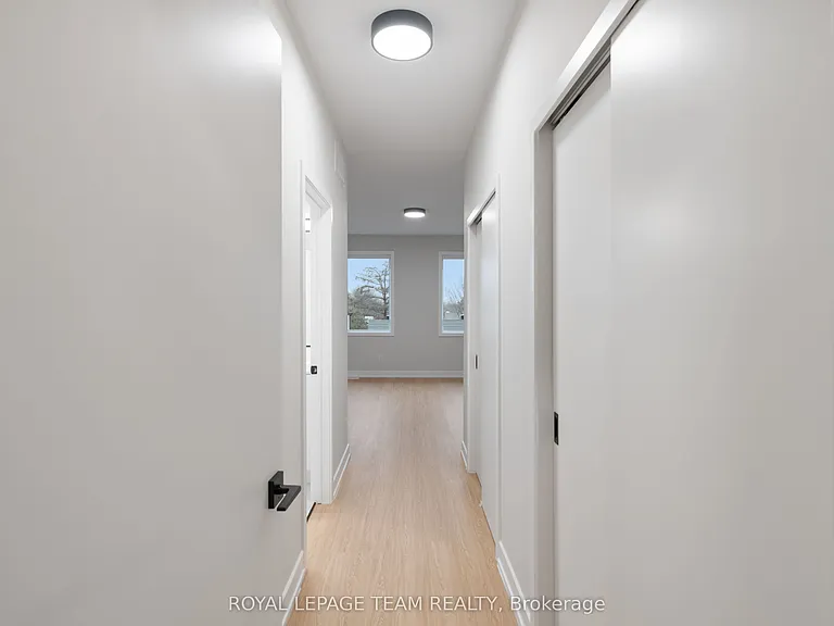 49 Grosvenor Ave #3 — Photo 27