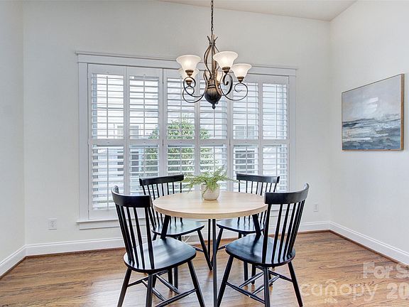 3rd image of 16418 Spruell St