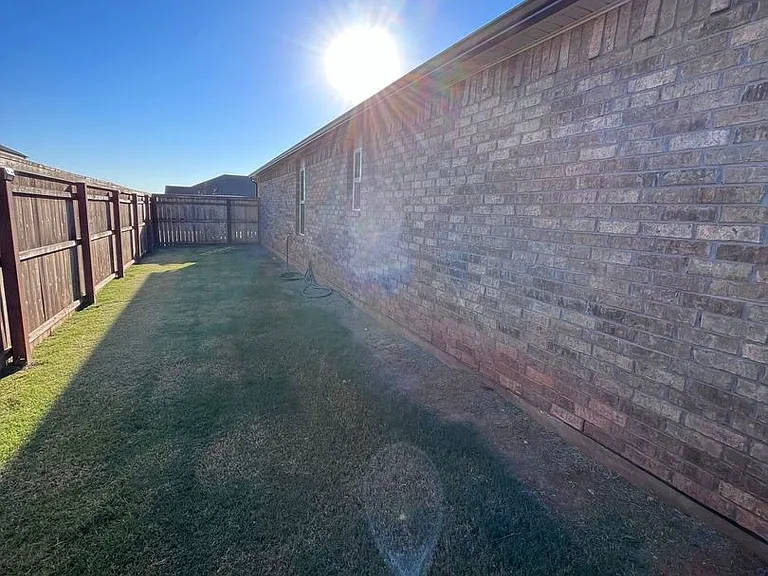 913 N Donald Way — Photo 13