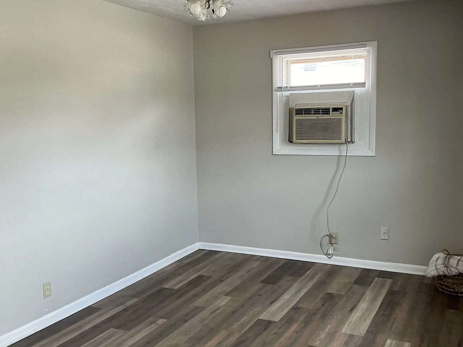 718 North Main Street - B- HS — Photo 1