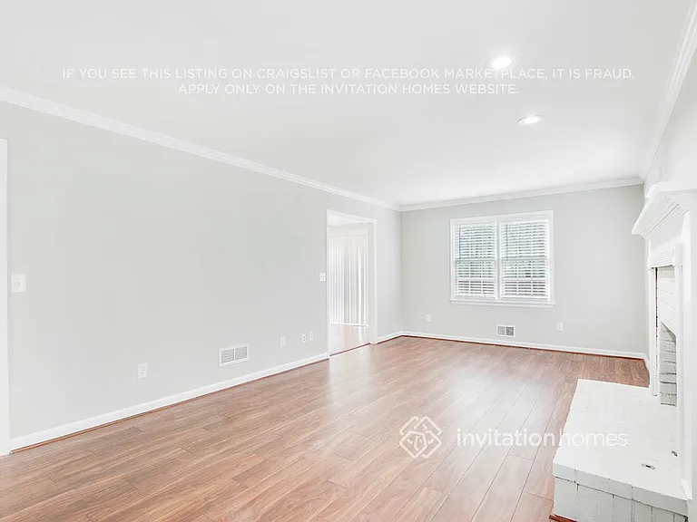 2774 Douglas Ct NW — Photo 5