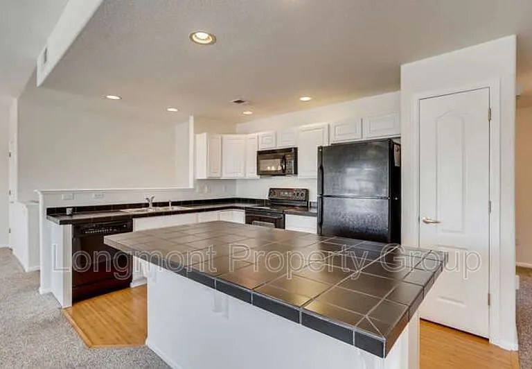 1012 Sonoma Cir #G — Photo 20