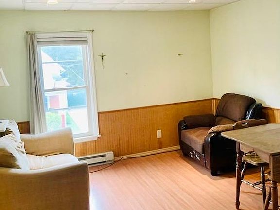 5th image of 9 Martha St APT 2B