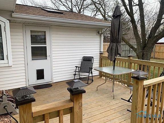 4th image of 1110 Bavarian Ln