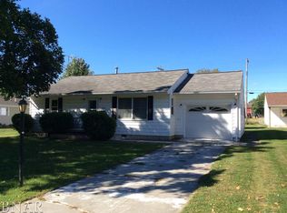 310 S Cedar St, Lexington, IL 61753