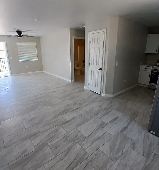 172 W Alamo St #C — Photo 6