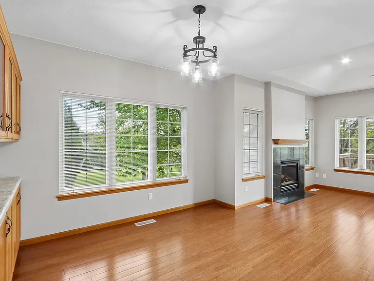 1551 Ranier Dr — Photo 22
