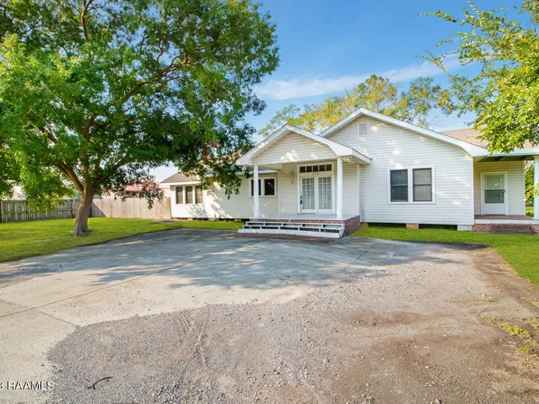 106 Oak Tree Park Dr, Sunset, LA 70584