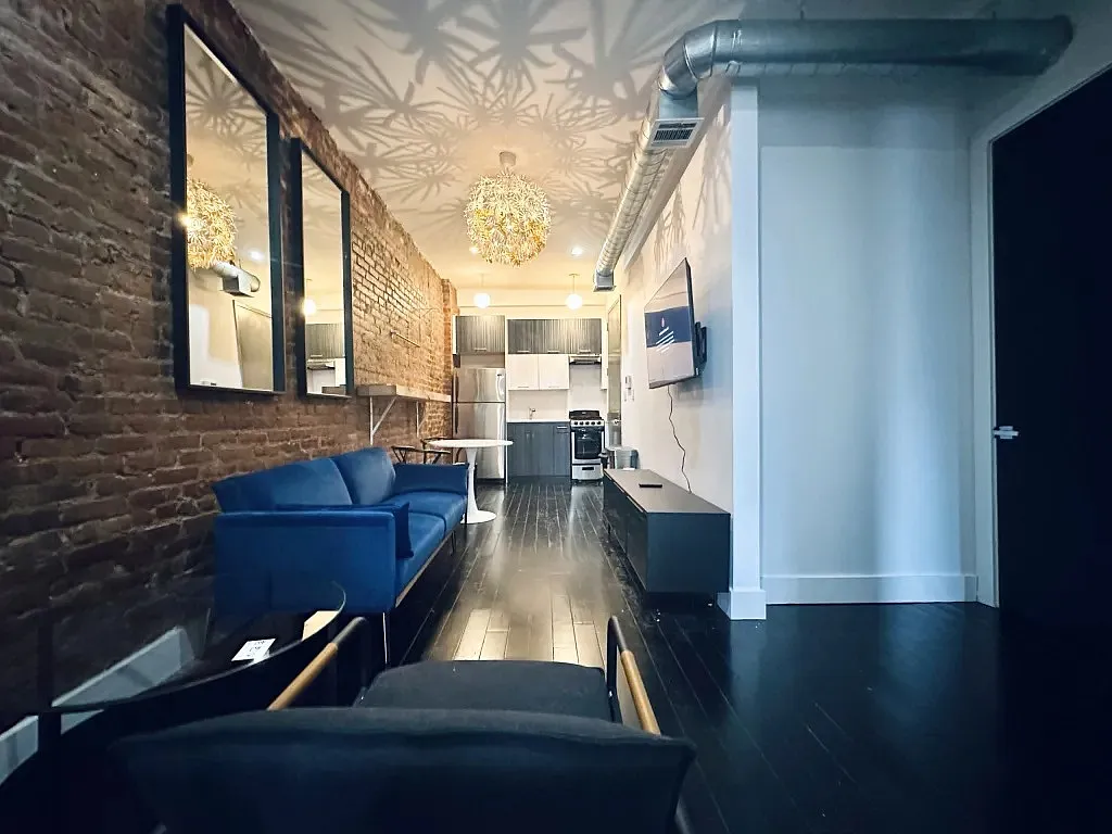 3 bed, 1.5 bath, 1000 sqft, $1,150 — Photo 3
