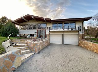 2000 11th Ave NW, Minot, ND 58703