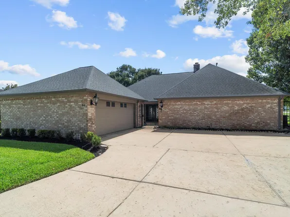 44 Bendwood Dr, Sugar Land, TX 77478