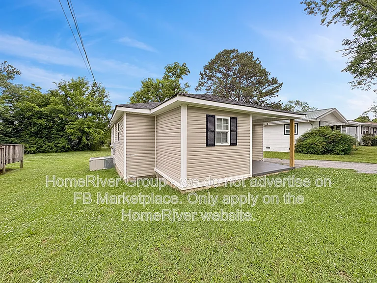 817 Henderson Ave — Photo 14