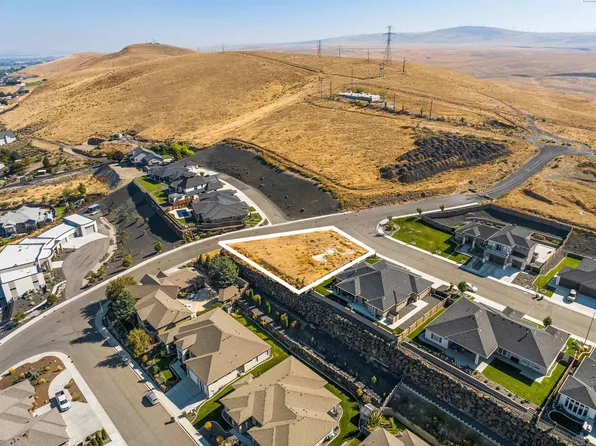 3604 W 49th Ave, Kennewick, WA 99337