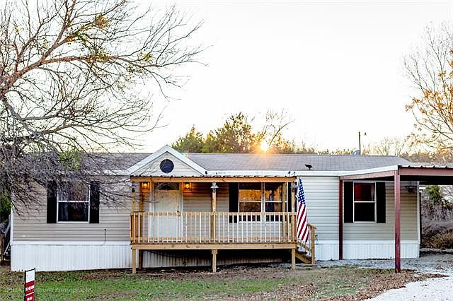1st image of 2616 Creekview Dr
