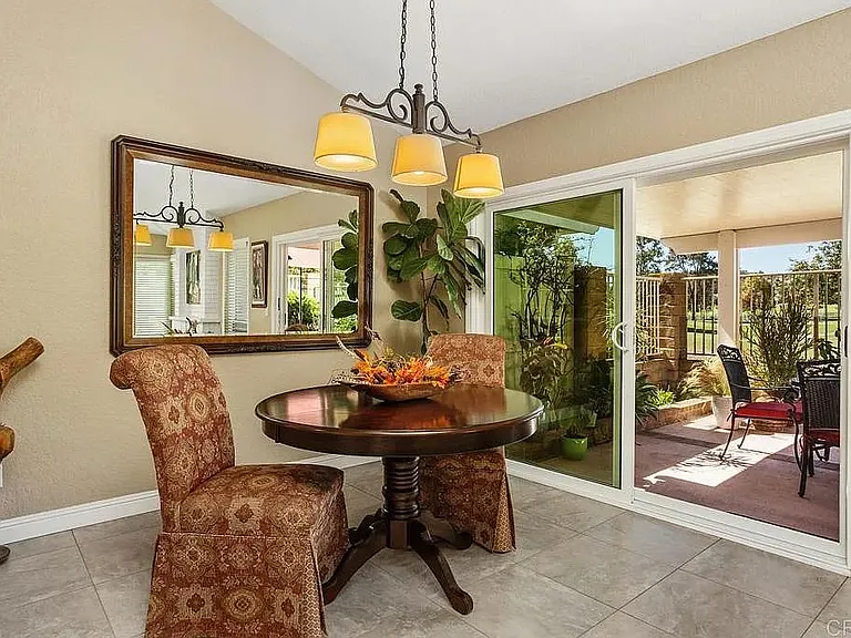 1878 Turnberry Dr — Photo 2