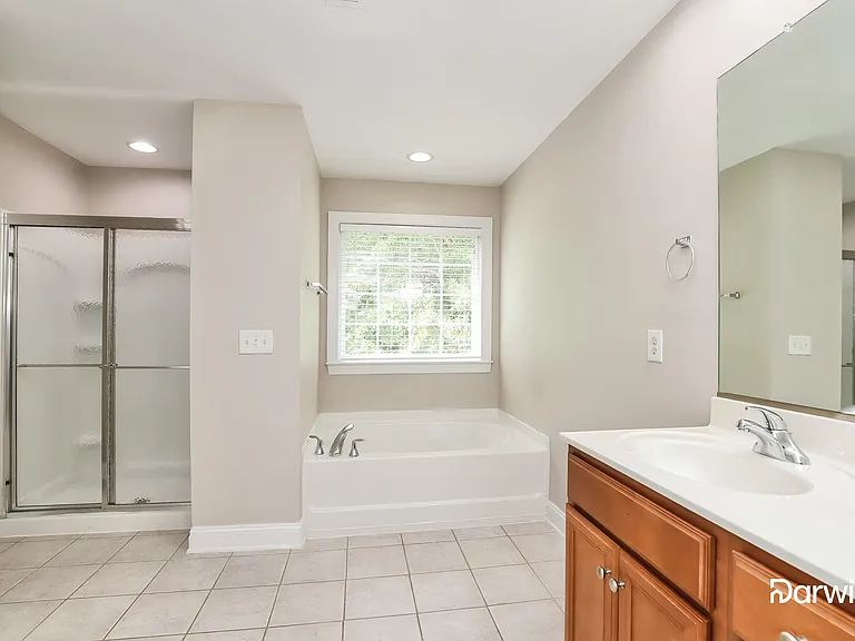 116 Eva Dr — Photo 10