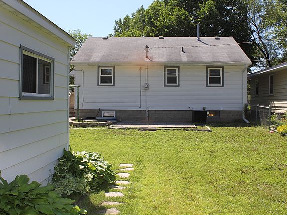 4th image of 348 28th Ave N