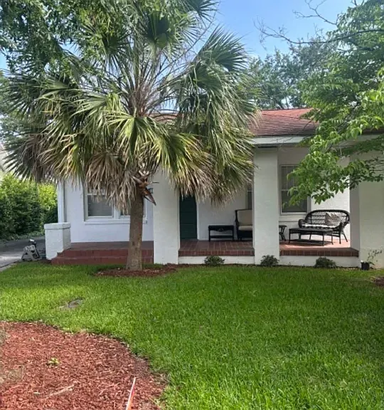 1829 McDowell St — Photo 1