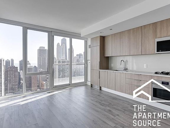 2nd image of 205 W Hill St #1C